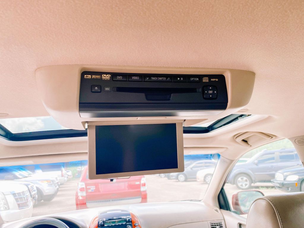 Photo 8 of this TOYOTA SIENNA