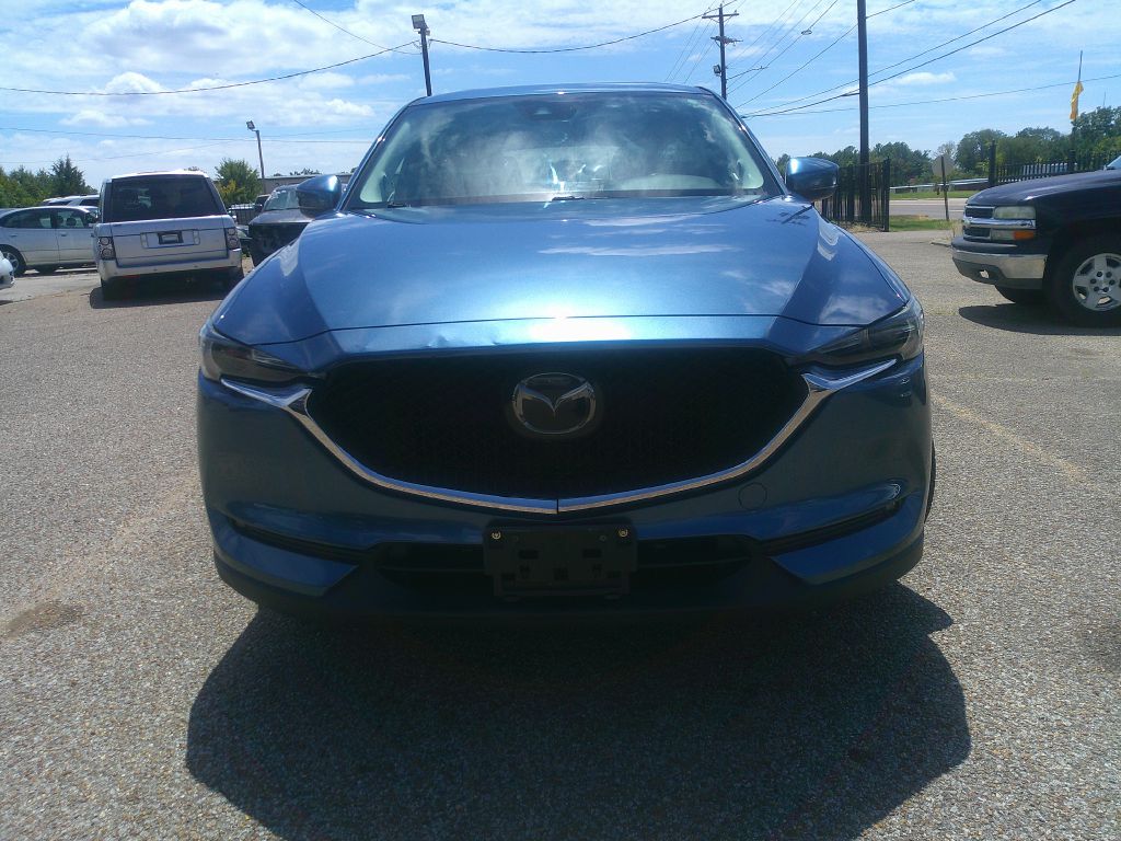 Photo 2 of this MAZDA CX-5