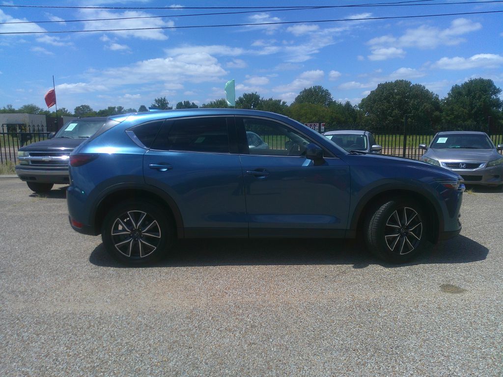 Photo 4 of this MAZDA CX-5