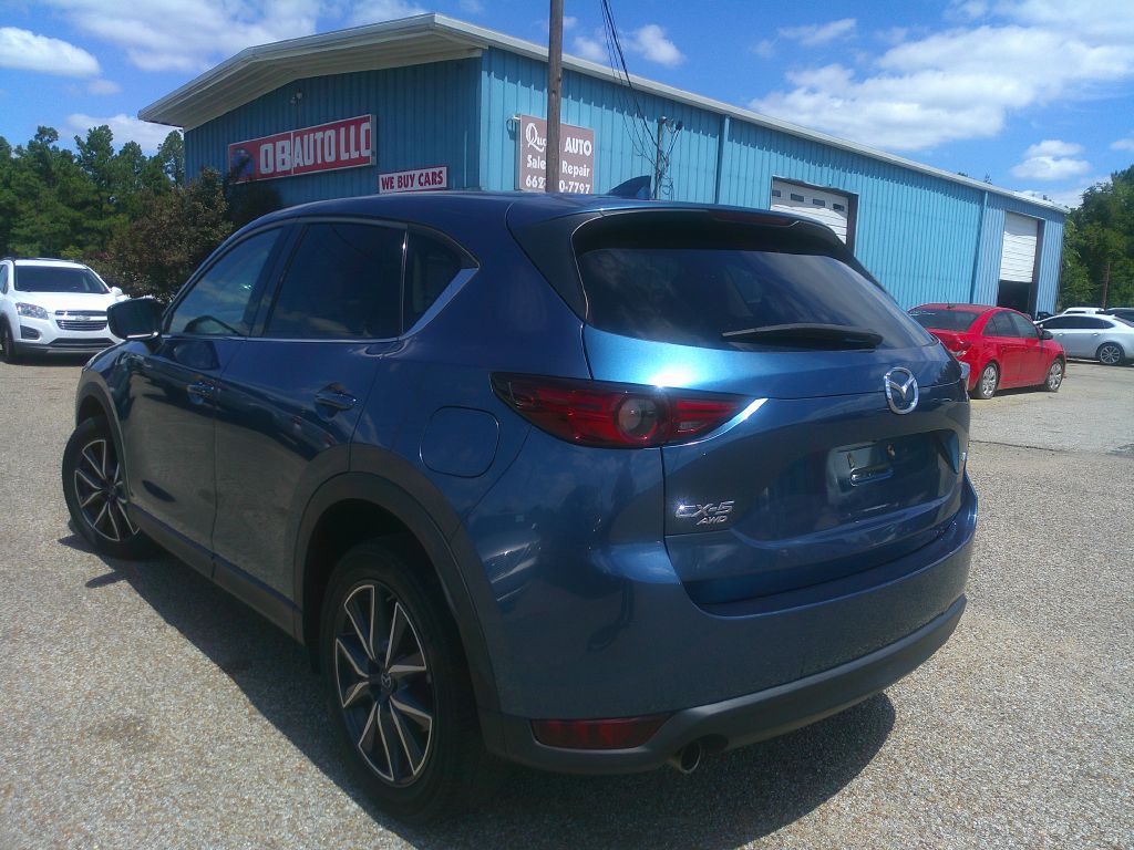 Photo 7 of this MAZDA CX-5