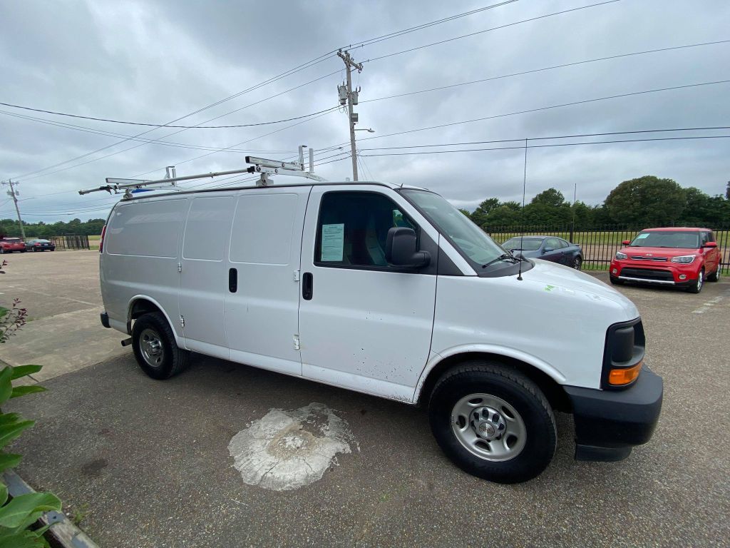 Photo 2 of this CHEVROLET EXPRESS G2500
