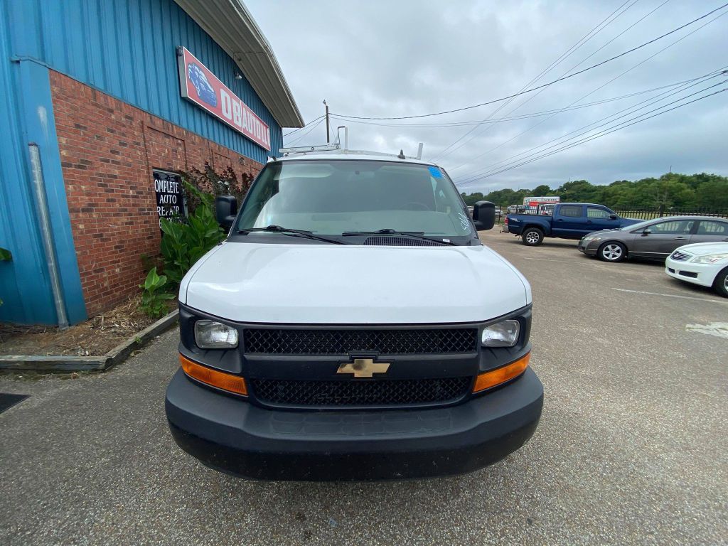 Photo 3 of this CHEVROLET EXPRESS G2500