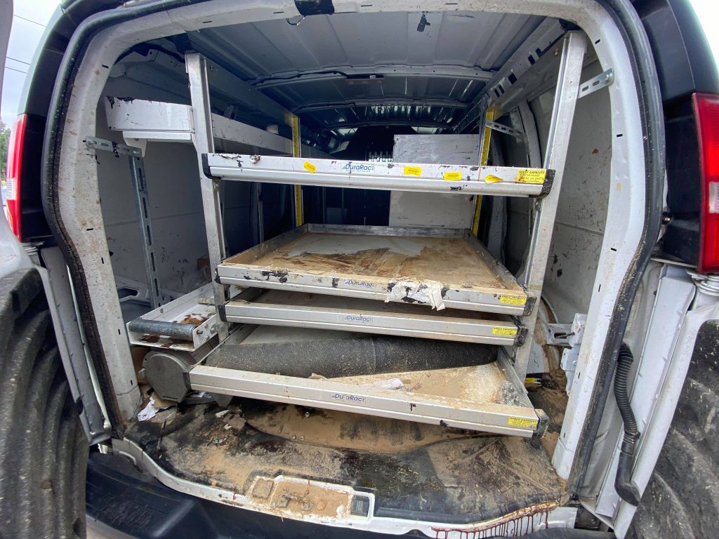 Photo 7 of this CHEVROLET EXPRESS G2500
