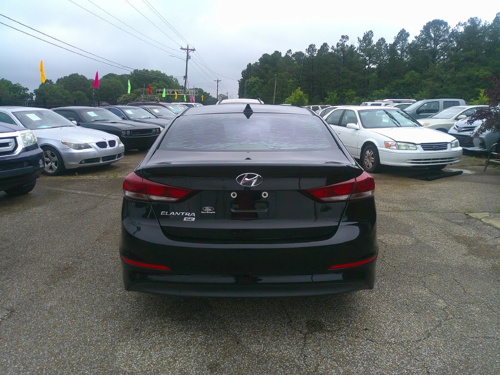 HYUNDAI ELANTRA 2017 HYUNDAI ELANTRA KMHD74LF6HU423671