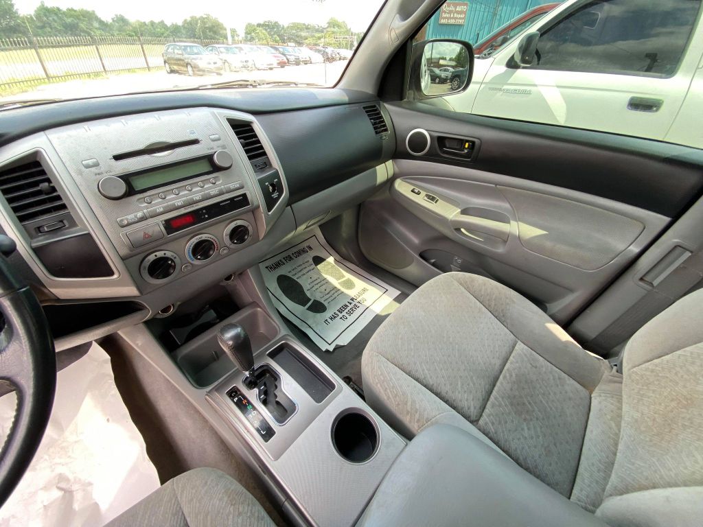Photo 6 of this TOYOTA TACOMA