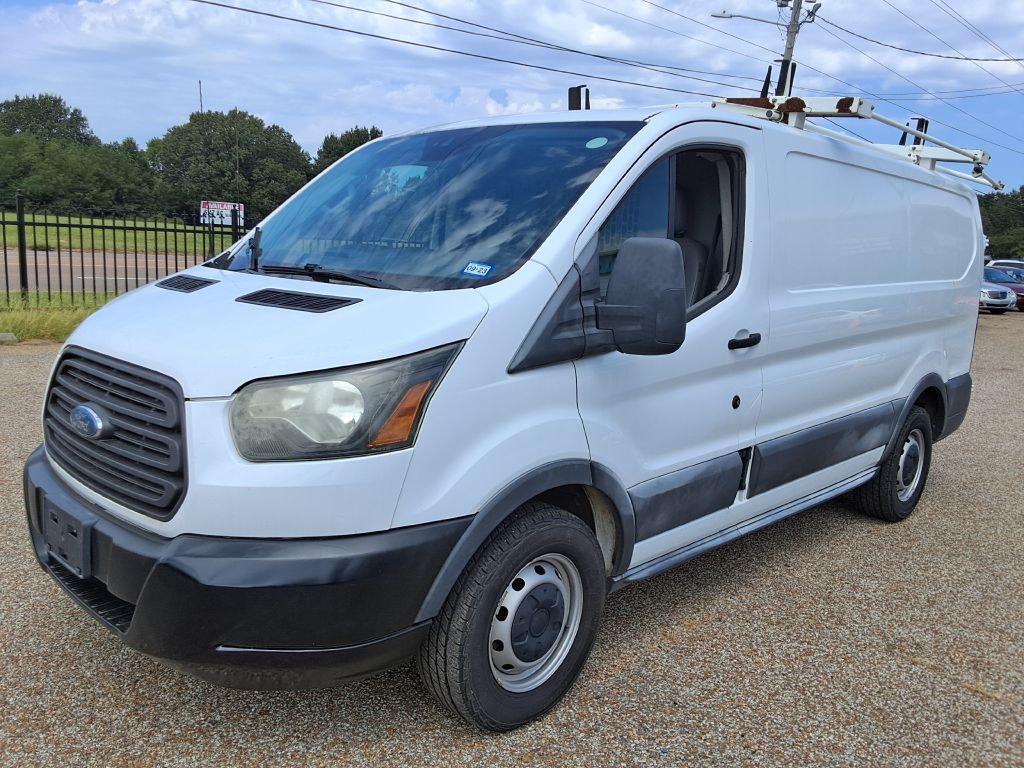 Photo 3 of this FORD TRANSIT