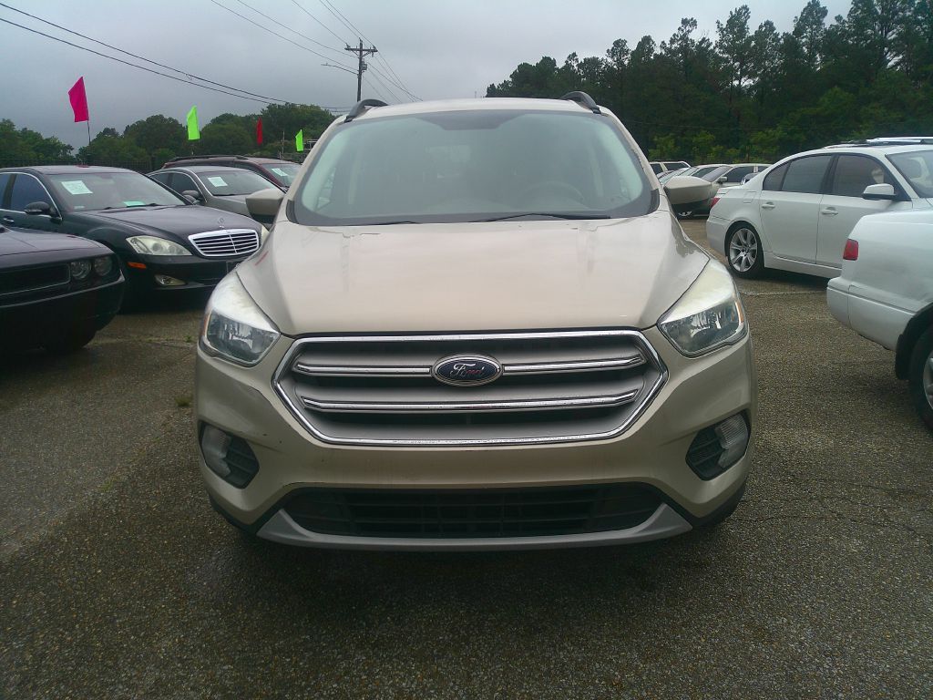 Photo 4 of this FORD ESCAPE