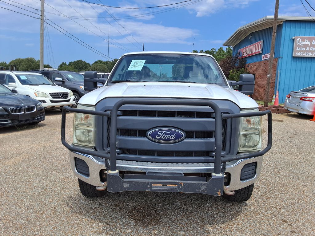 Photo 2 of this FORD F250