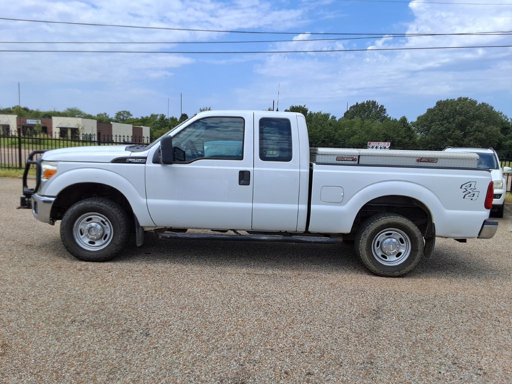 Photo 3 of this FORD F250