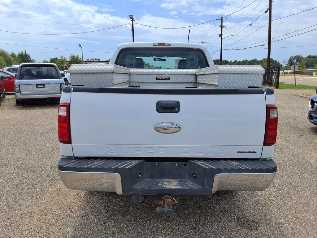 Photo 4 of this FORD F250