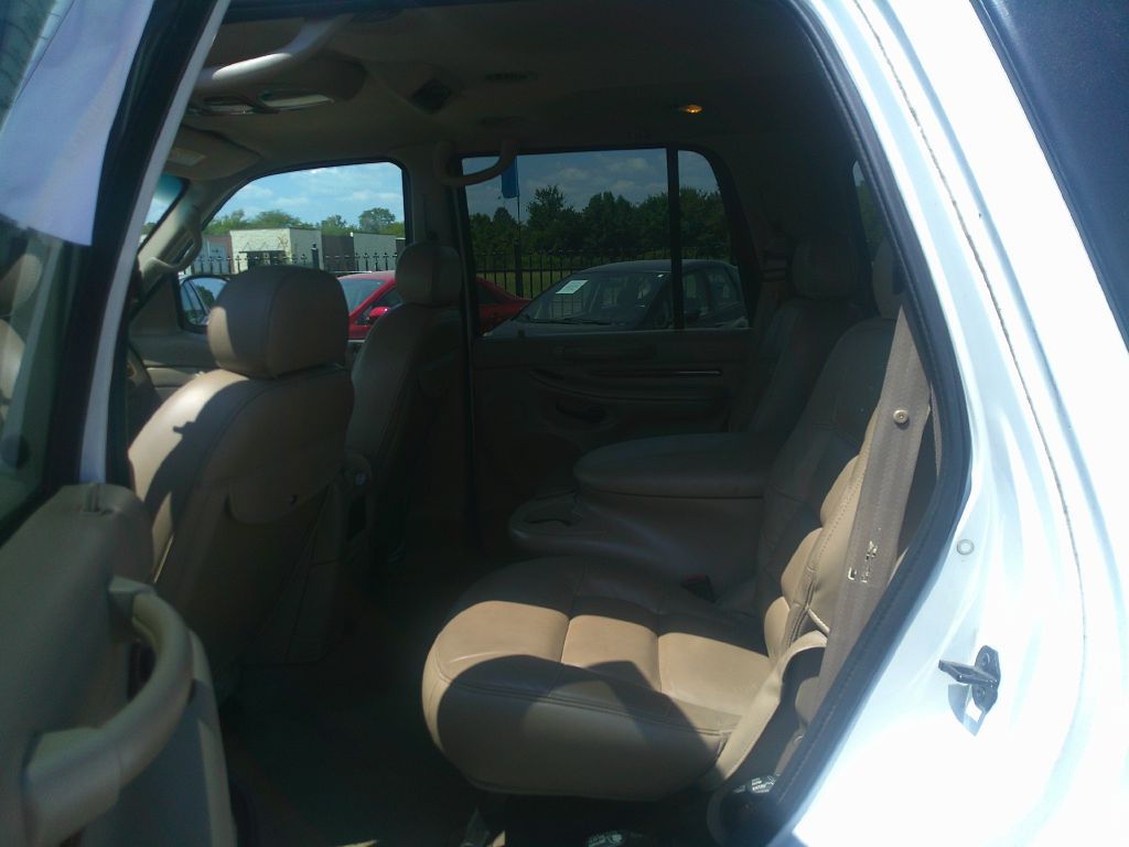 Photo 10 of this LINCOLN NAVIGATOR