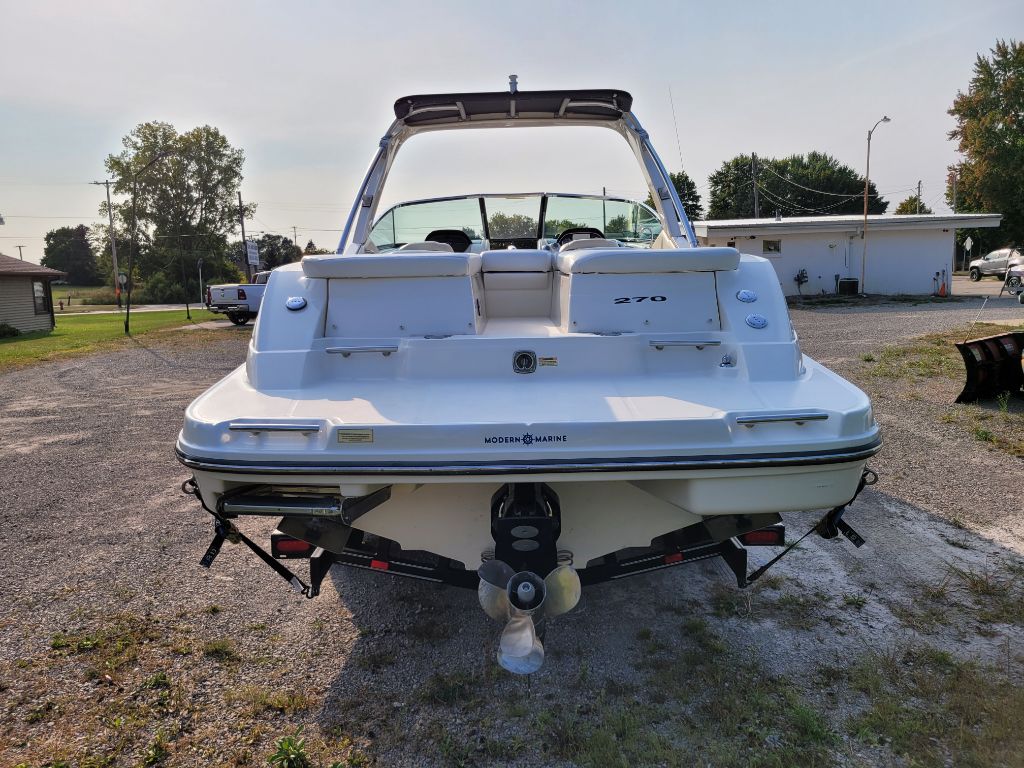Photo 9 of this SEA RAY SLX