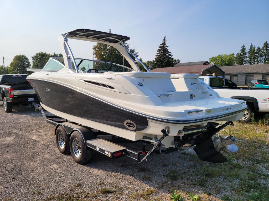 Photo 15 of this SEA RAY SLX