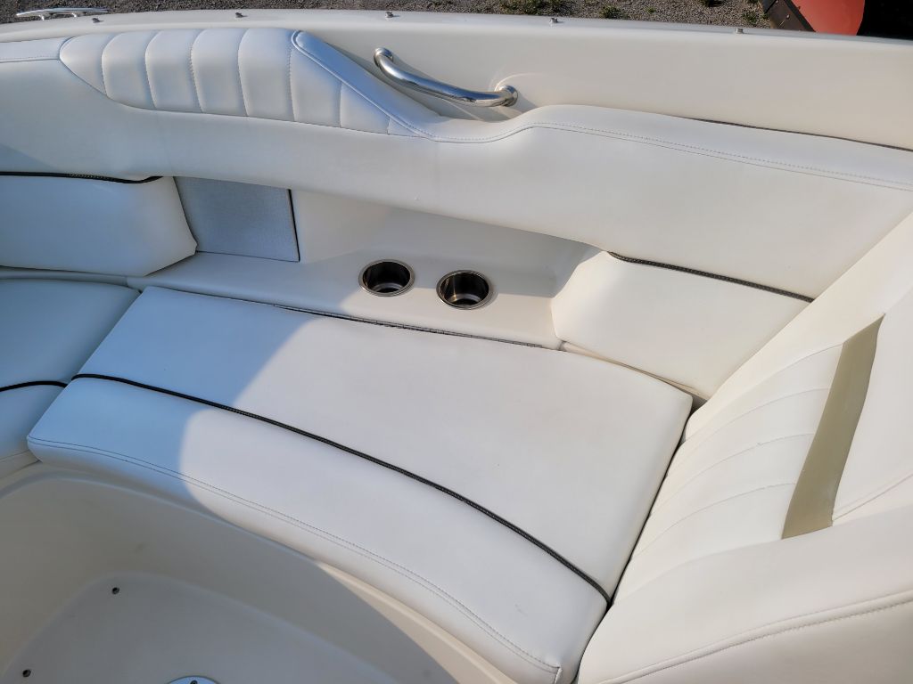 Photo 62 of this SEA RAY SLX