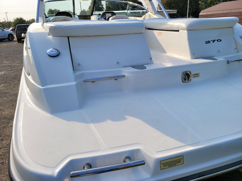 Photo 23 of this SEA RAY SLX