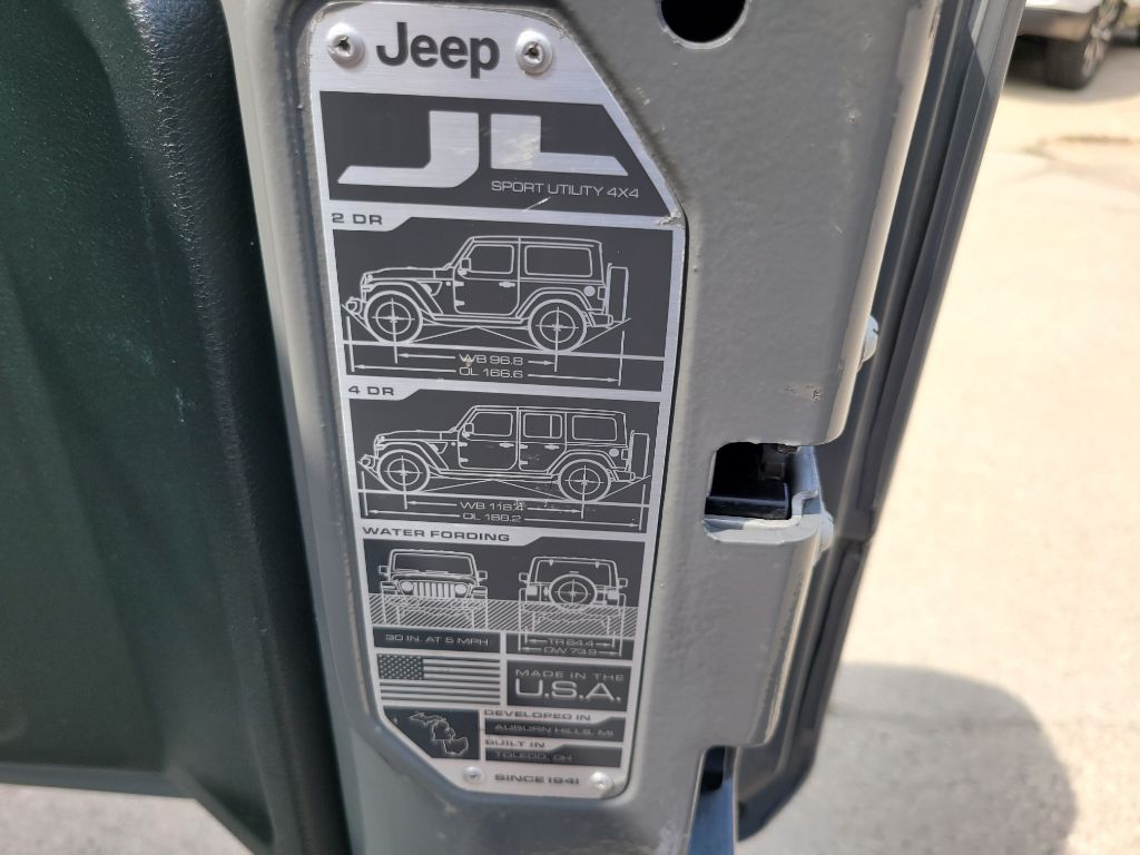 Photo 48 of this JEEP WRANGLER UNLIMI
