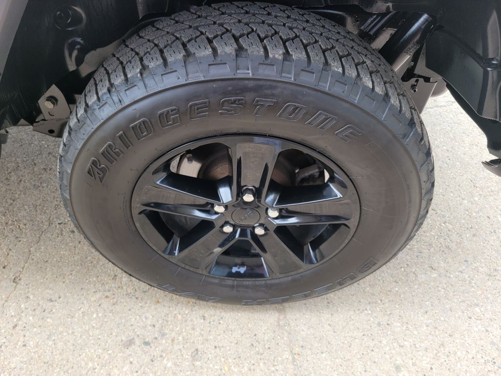 Photo 12 of this JEEP WRANGLER UNLIMI