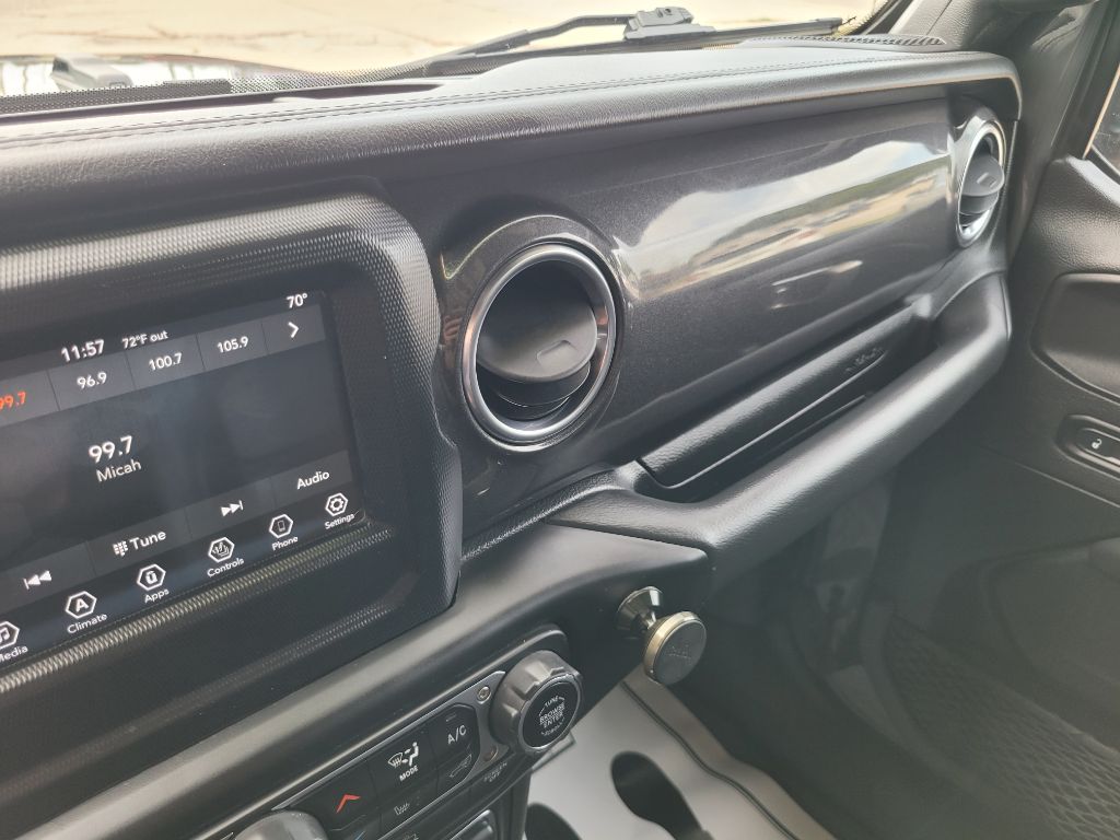 Photo 39 of this JEEP WRANGLER UNLIMI