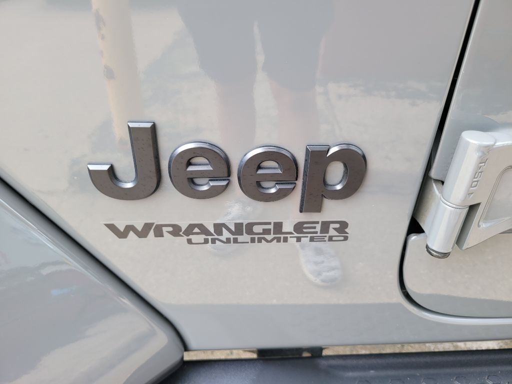 Photo 16 of this JEEP WRANGLER UNLIMI