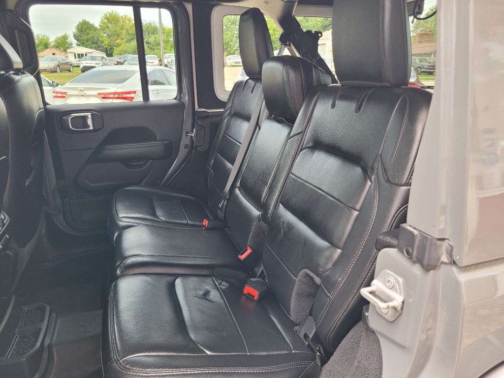 Photo 41 of this JEEP WRANGLER UNLIMI