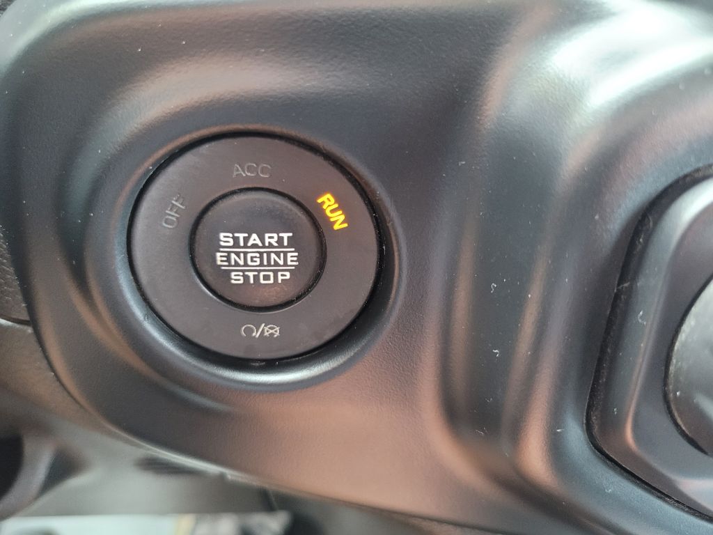 Photo 27 of this JEEP WRANGLER UNLIMI