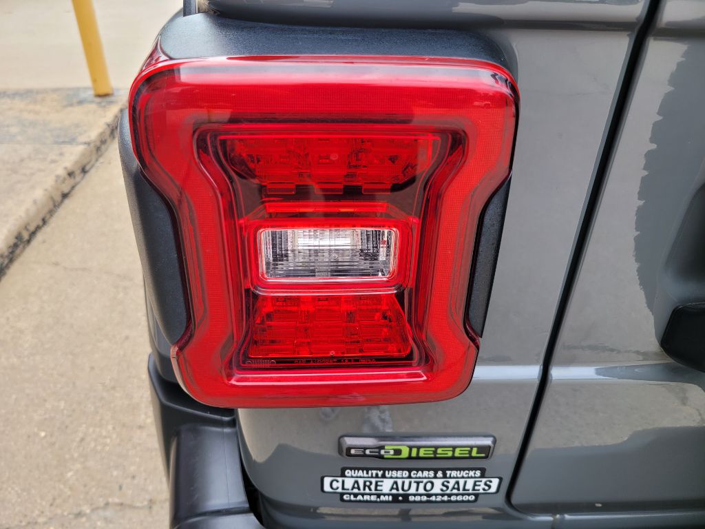 Photo 10 of this JEEP WRANGLER UNLIMI
