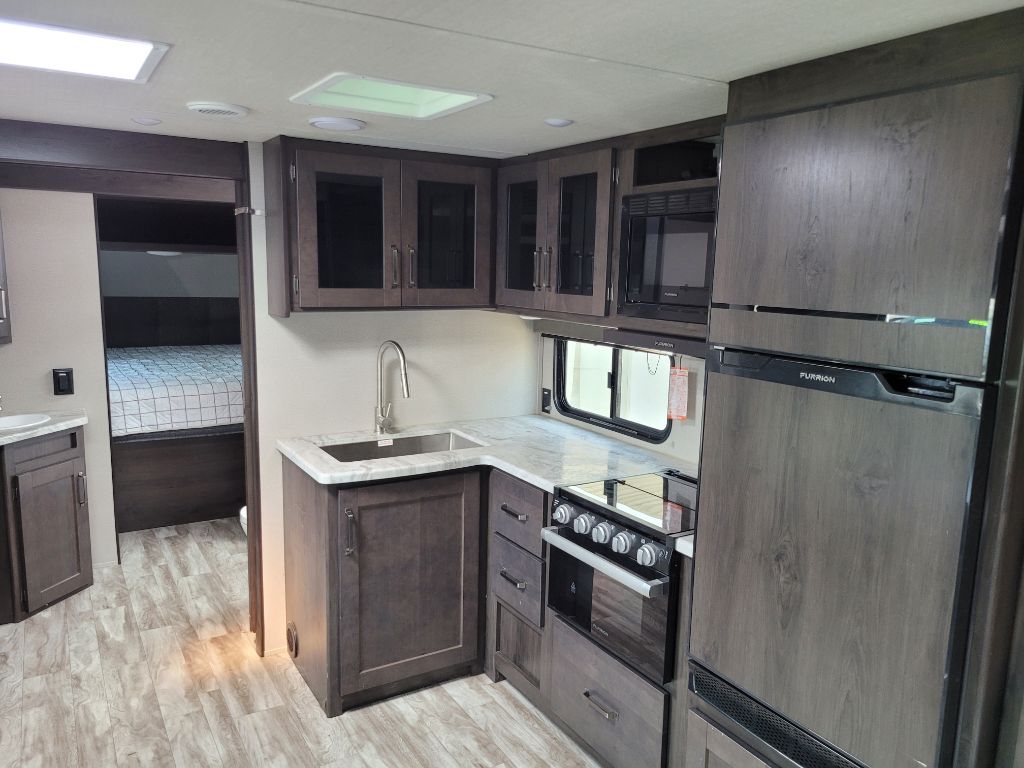 Photo 29 of this GRAND DESIGN TRANSCEND