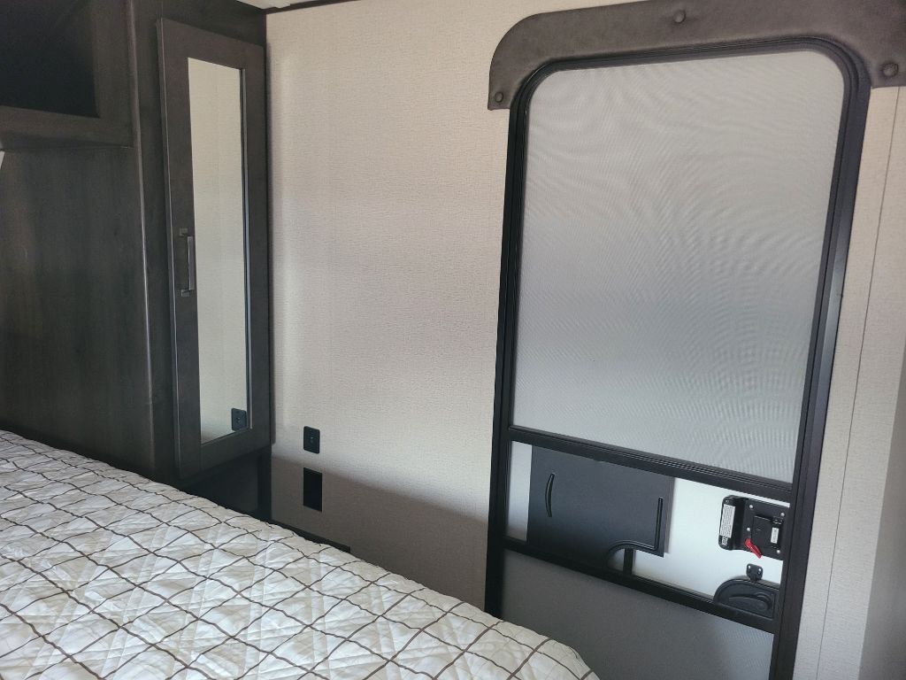 Photo 58 of this GRAND DESIGN TRANSCEND