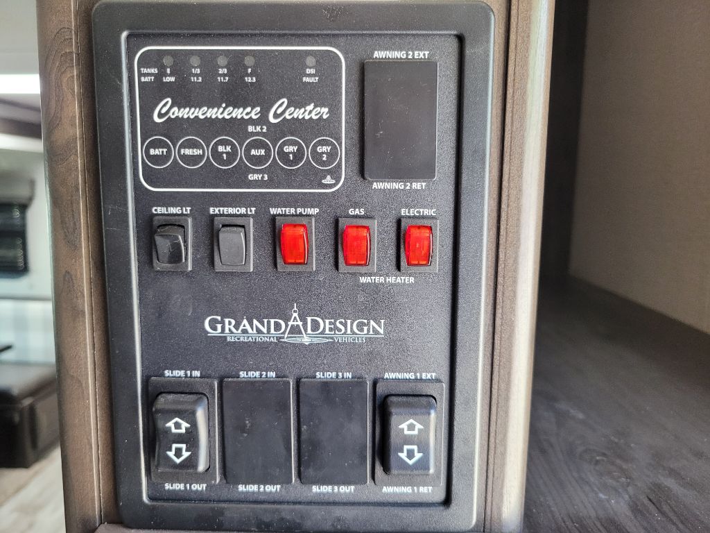 Photo 25 of this GRAND DESIGN TRANSCEND