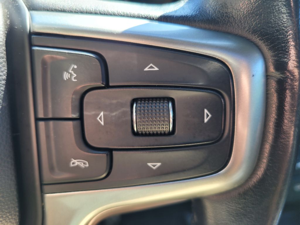 Photo 33 of this CHEVROLET SILVERADO 1500