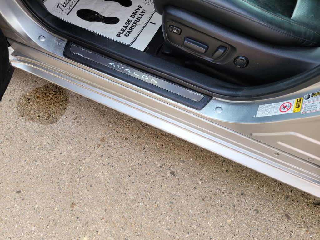 Photo 16 of this TOYOTA AVALON