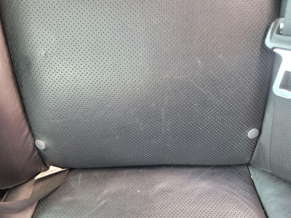 Photo 41 of this TOYOTA AVALON