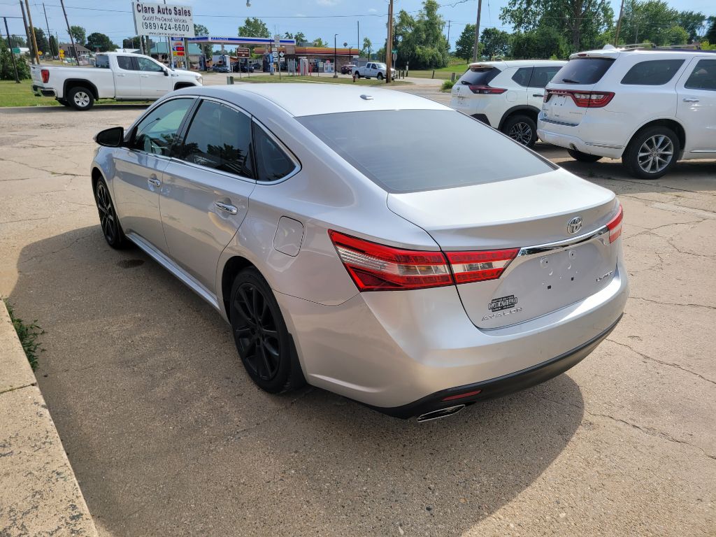 Photo 9 of this TOYOTA AVALON