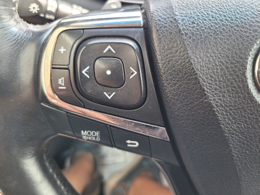 Photo 24 of this TOYOTA AVALON