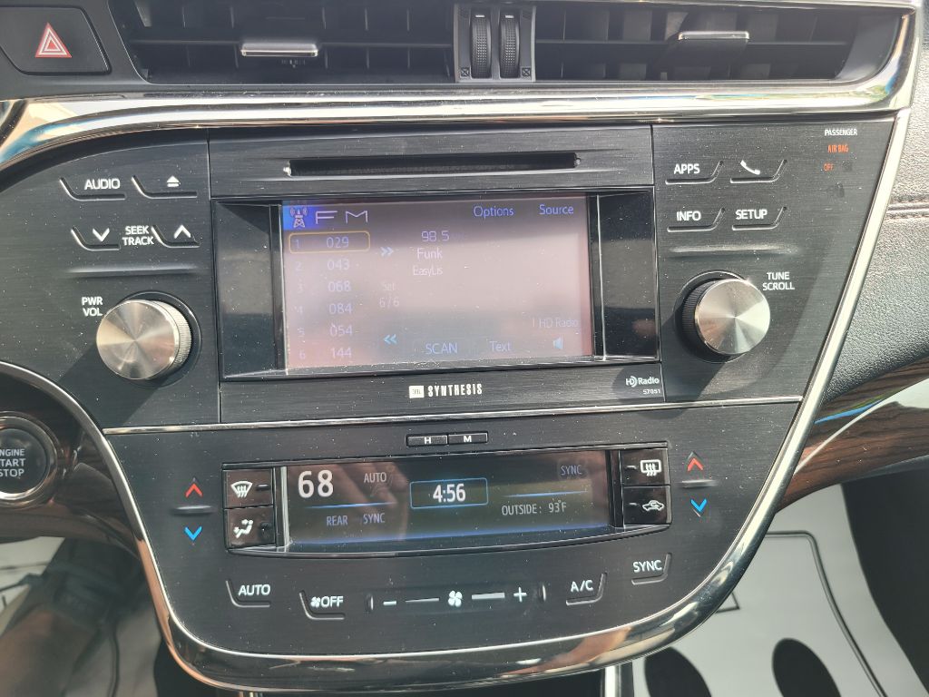 Photo 27 of this TOYOTA AVALON