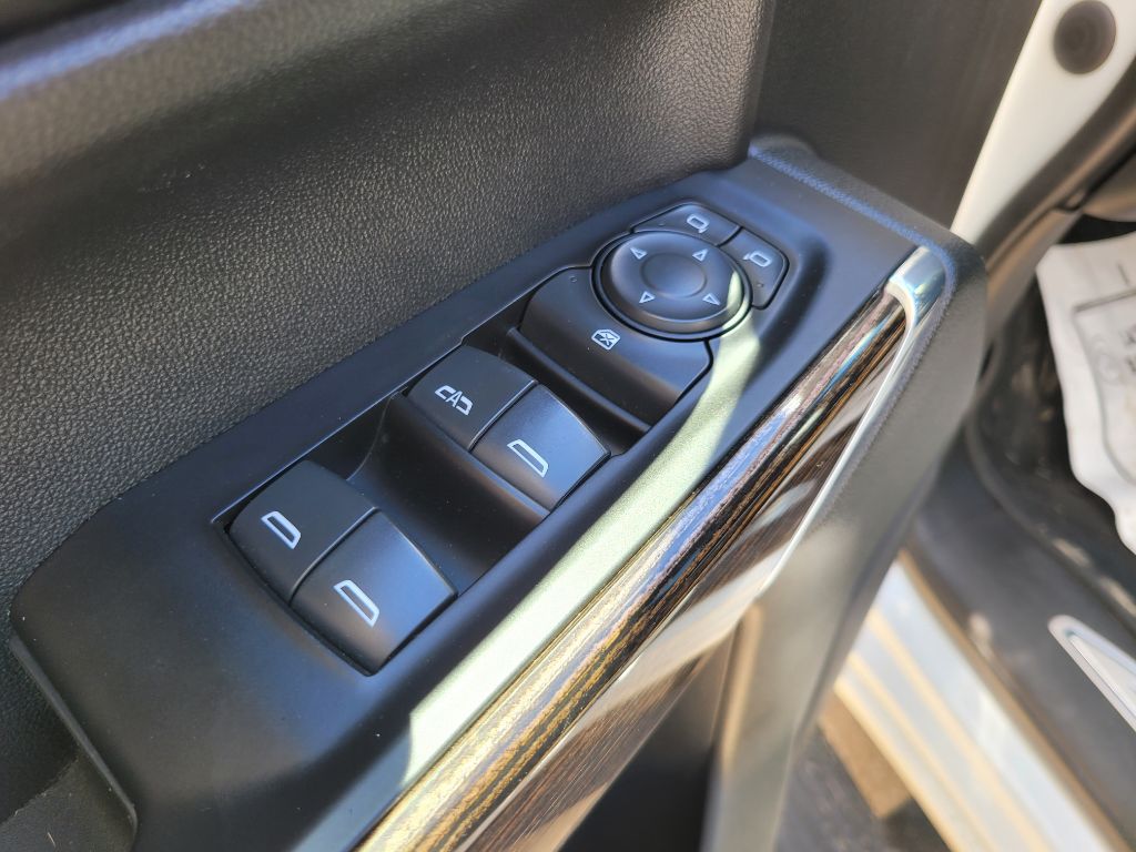 Photo 23 of this GMC SIERRA 1500