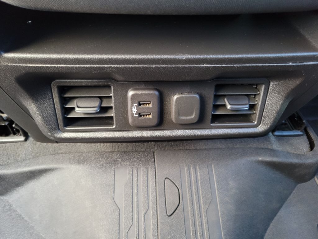 Photo 50 of this GMC SIERRA 1500