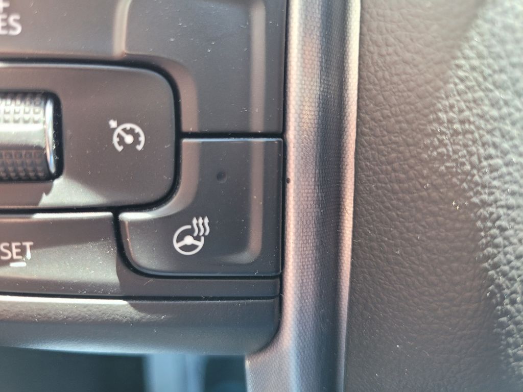 Photo 29 of this GMC SIERRA 1500