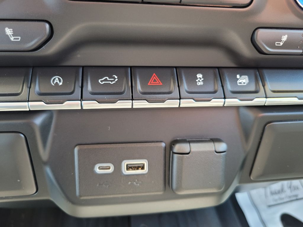 Photo 40 of this GMC SIERRA 1500
