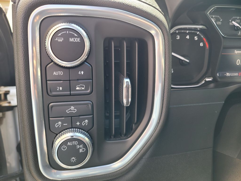 Photo 26 of this GMC SIERRA 1500