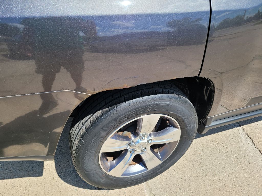View vehicle photo 6