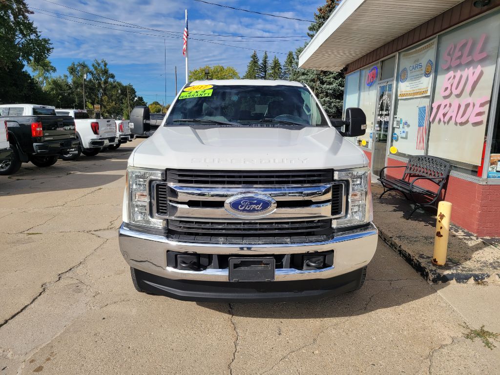 Photo 2 of this FORD F-250 SUPER DUT