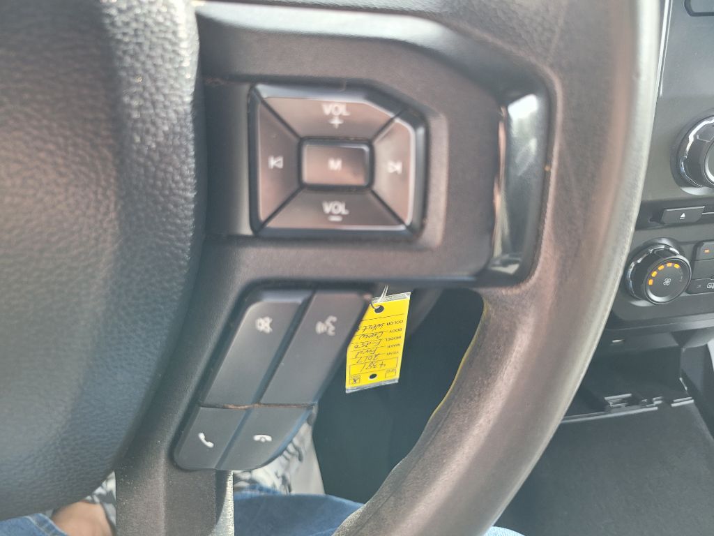 Photo 24 of this FORD F-250 SUPER DUT