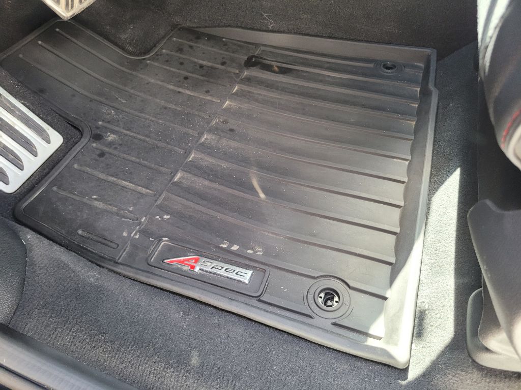 Photo 28 of this ACURA MDX