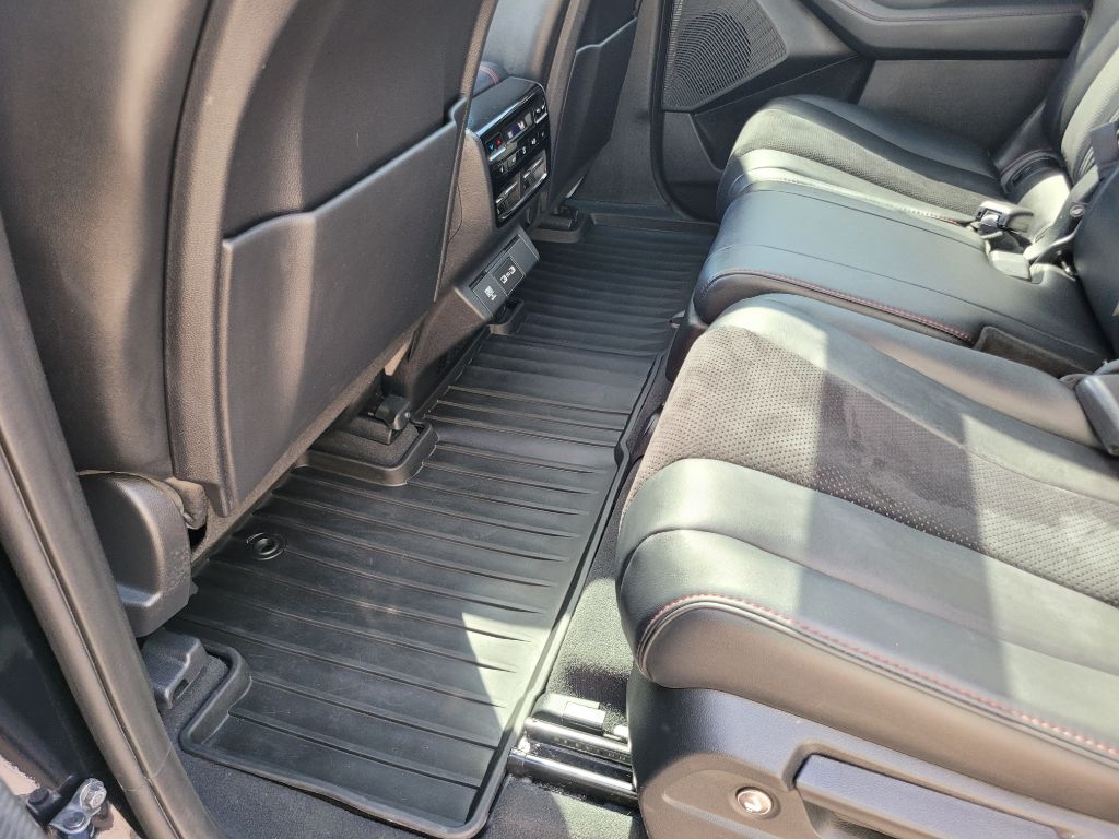 Photo 56 of this ACURA MDX