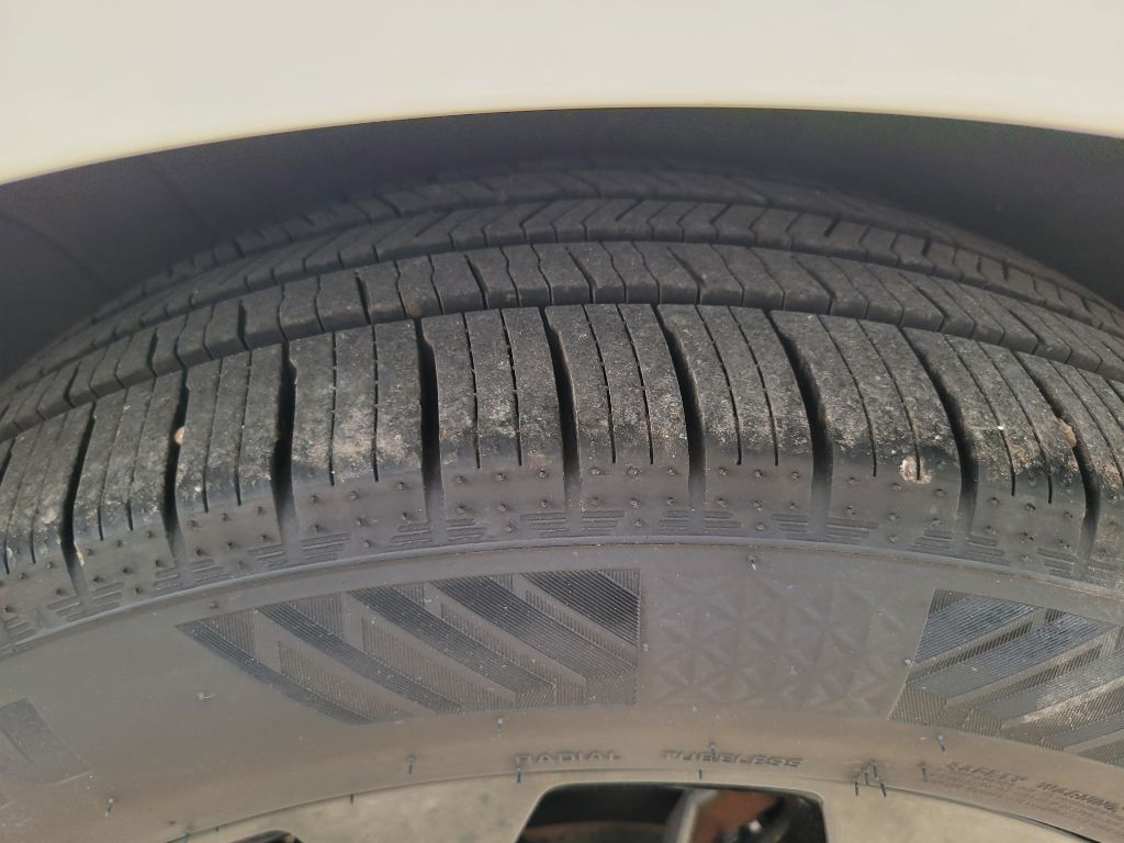 Photo 12 of this KIA CARNIVAL
