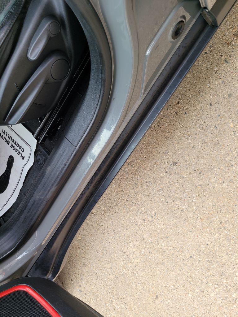 Photo 17 of this JEEP COMPASS