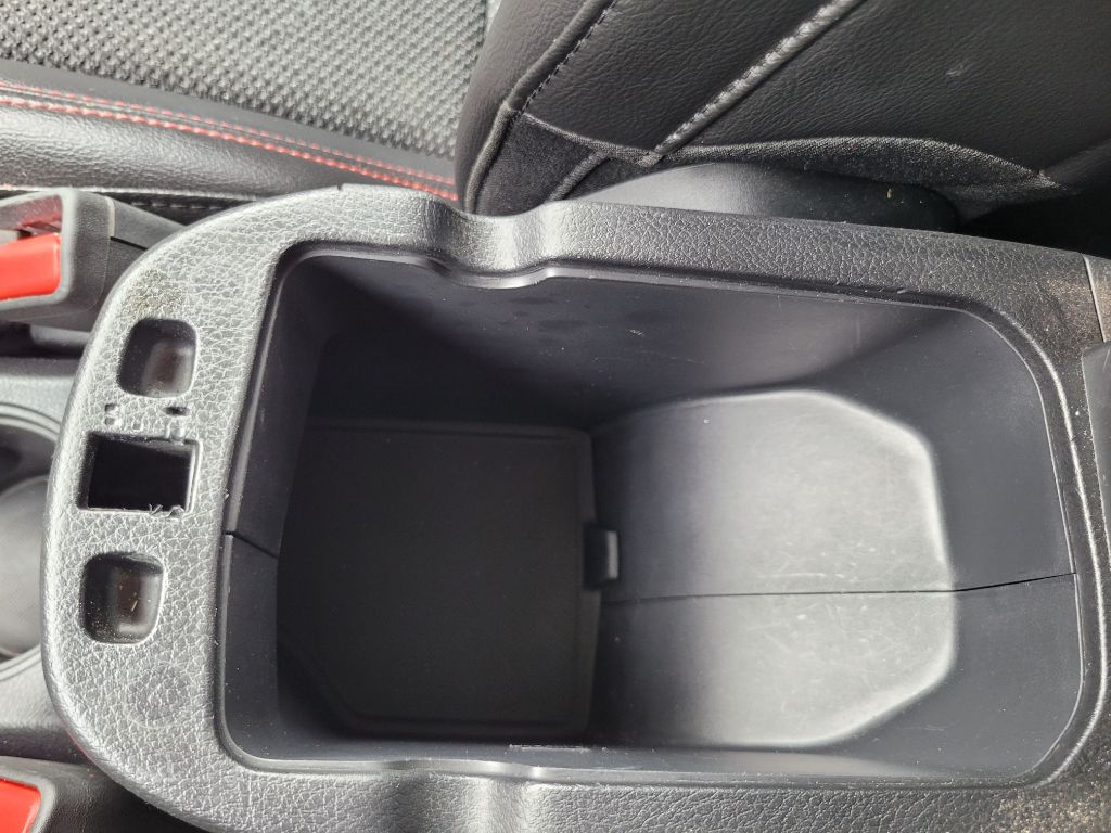 Photo 35 of this JEEP COMPASS