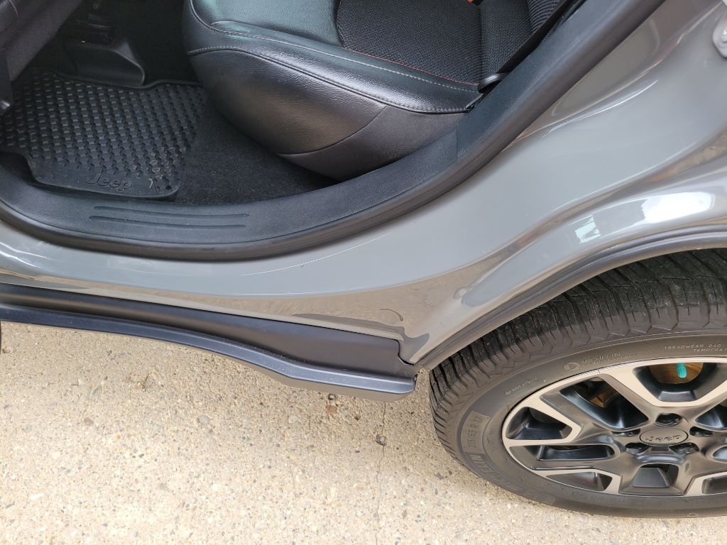 Photo 37 of this JEEP COMPASS