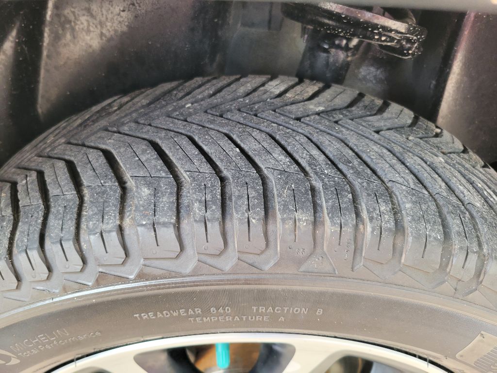 Photo 12 of this JEEP COMPASS